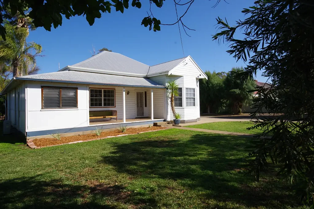 Narrabri 4Zimmer Expansive Entertaining & Exceptional Shedding