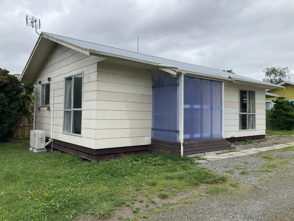 Low maintenance - 2 bedroom home!