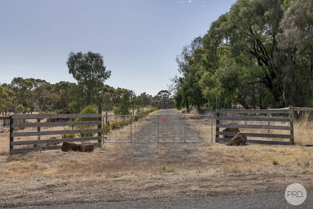 Clunes Space, Serenity & Country Living on the Edge of Historic Clunes