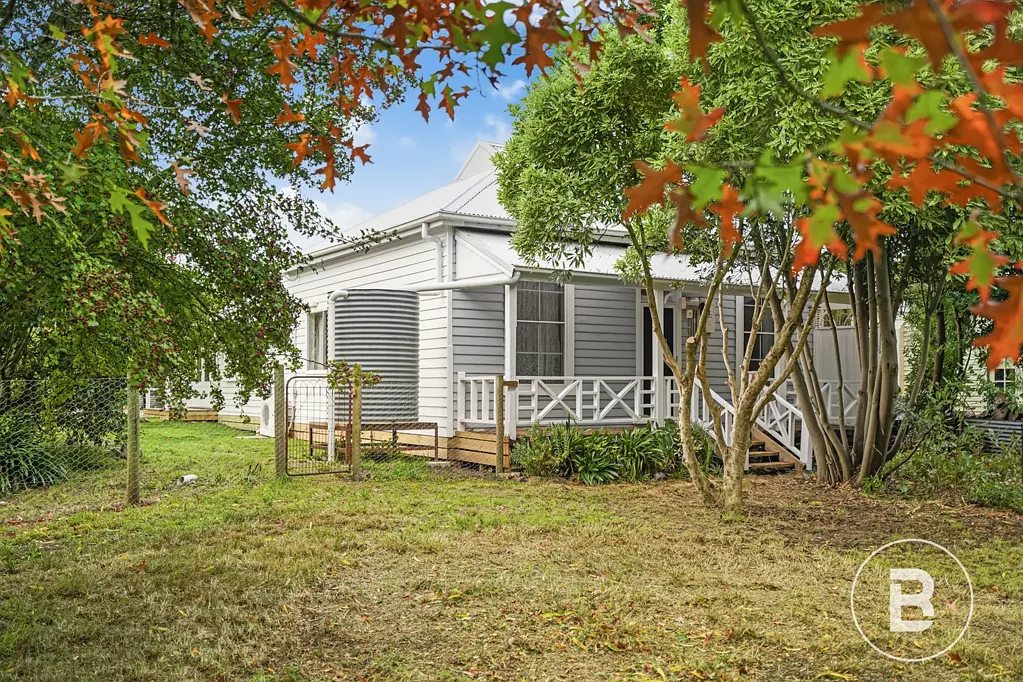 Gordon 3房  THREE BEDROOM HOME WITH STUDIO ON OVER 2 ACRES