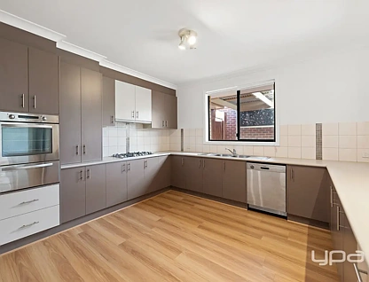 39 Hunts Cross Way, Caroline Springs, VIC 3023, 3房, 2浴, 整租独立别墅