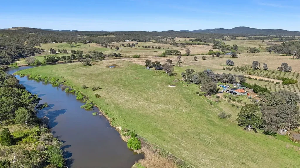 Towrang A Rare Water-Rich Rural Luxury Lifestyle : 103 Acres : Pool