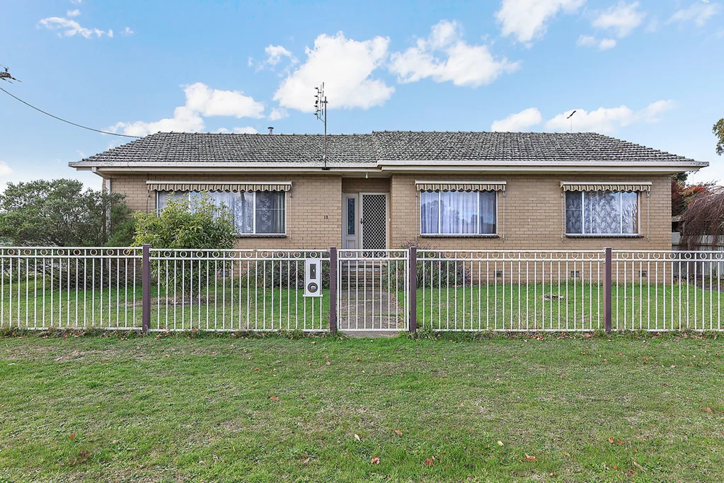 18 Cants Road, Colac, VIC 3250
