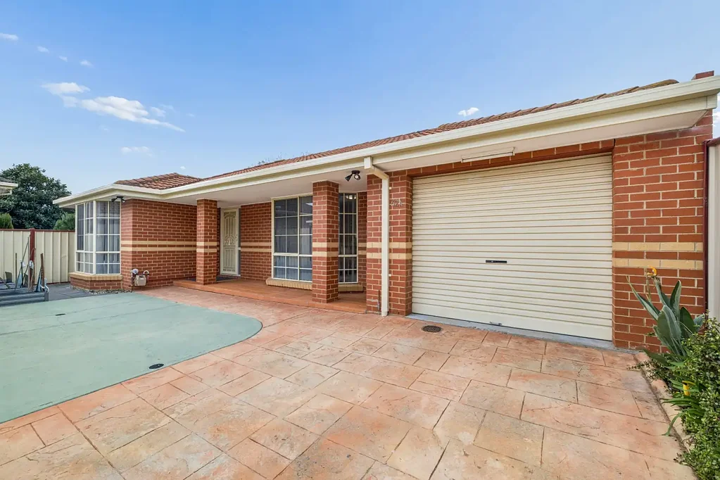St Albans 3Zimmer Generous Living in a Private Rear Setting