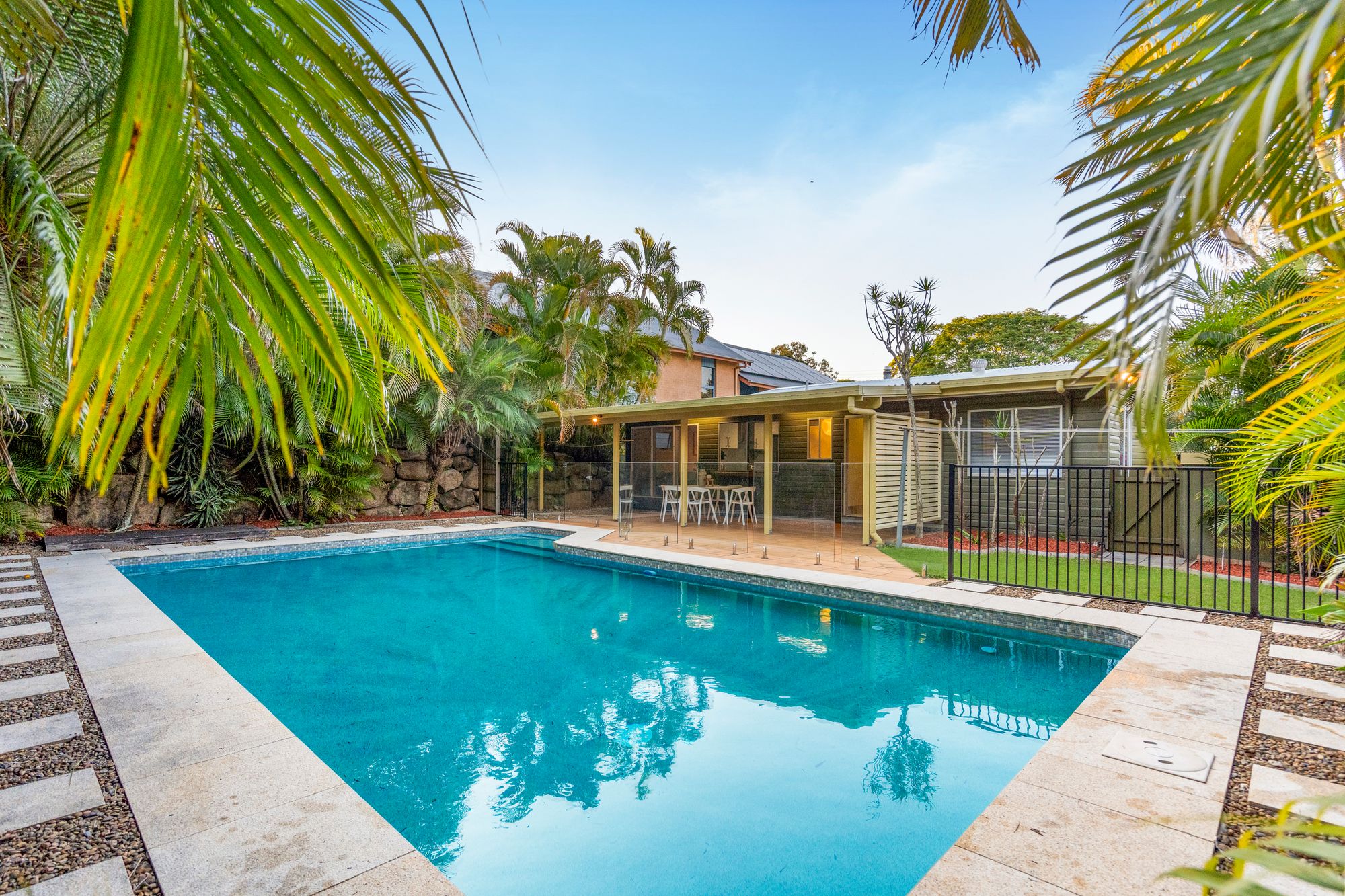 10 DISRAELI ST, INDOOROOPILLY QLD 4068, 0房, 0浴, House