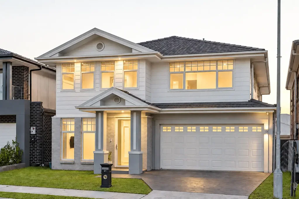 Austral 6 Bedroom Spacious, Stylish & Ready to Enjoy