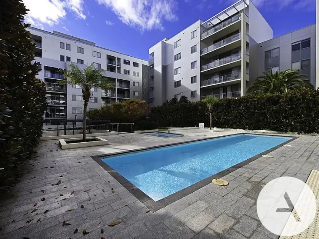 Furnished 1-Bedroom Apartment in Prime Canberra Location
