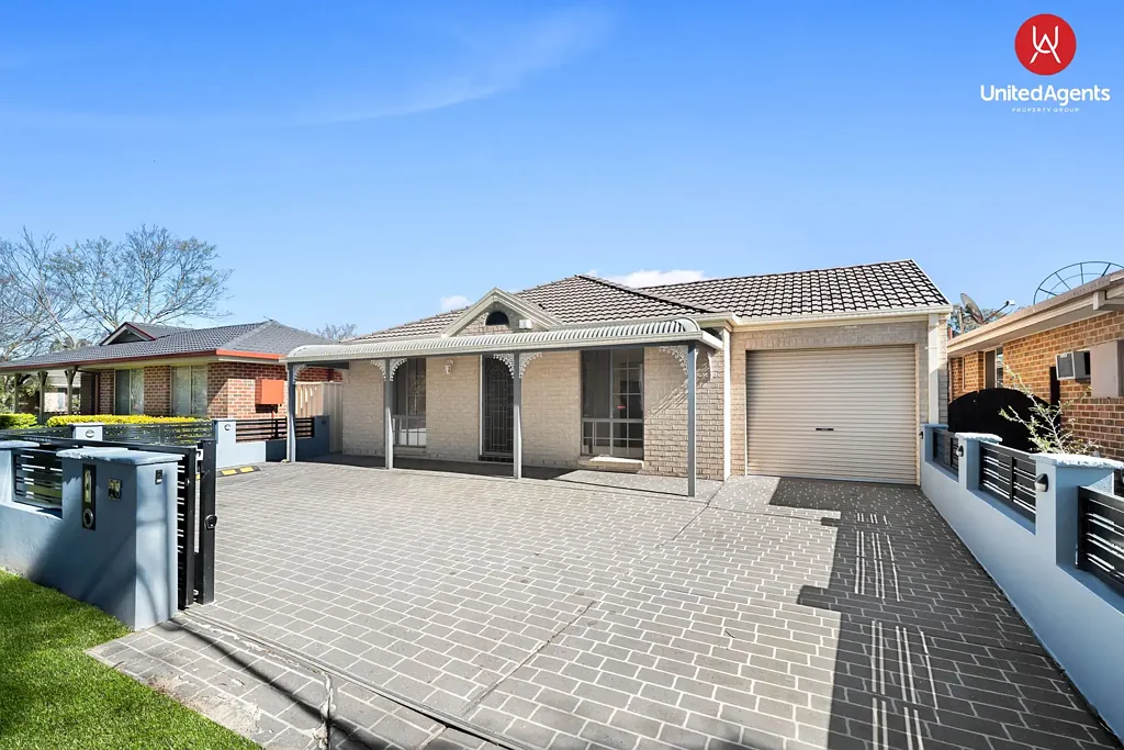 Horningsea Park 3 Bedroom Ultimate Low Maintenance Home !