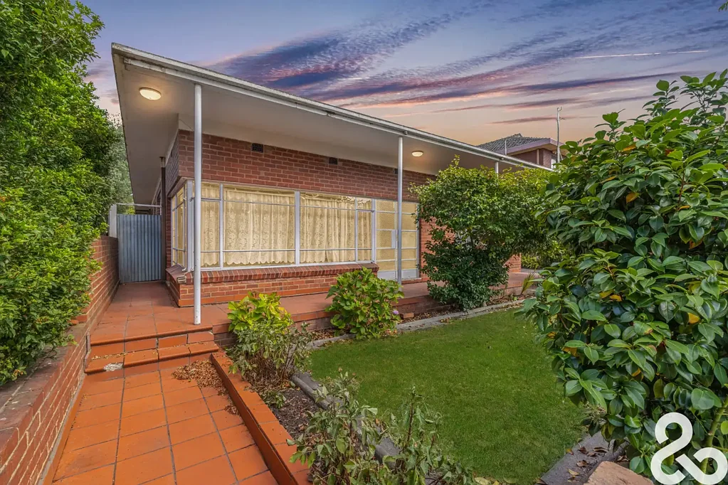 31 Larch Street, Thomastown, VIC 3074