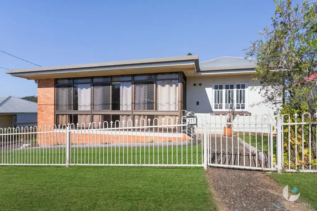 211 Blackstone Road, Silkstone, QLD 4304