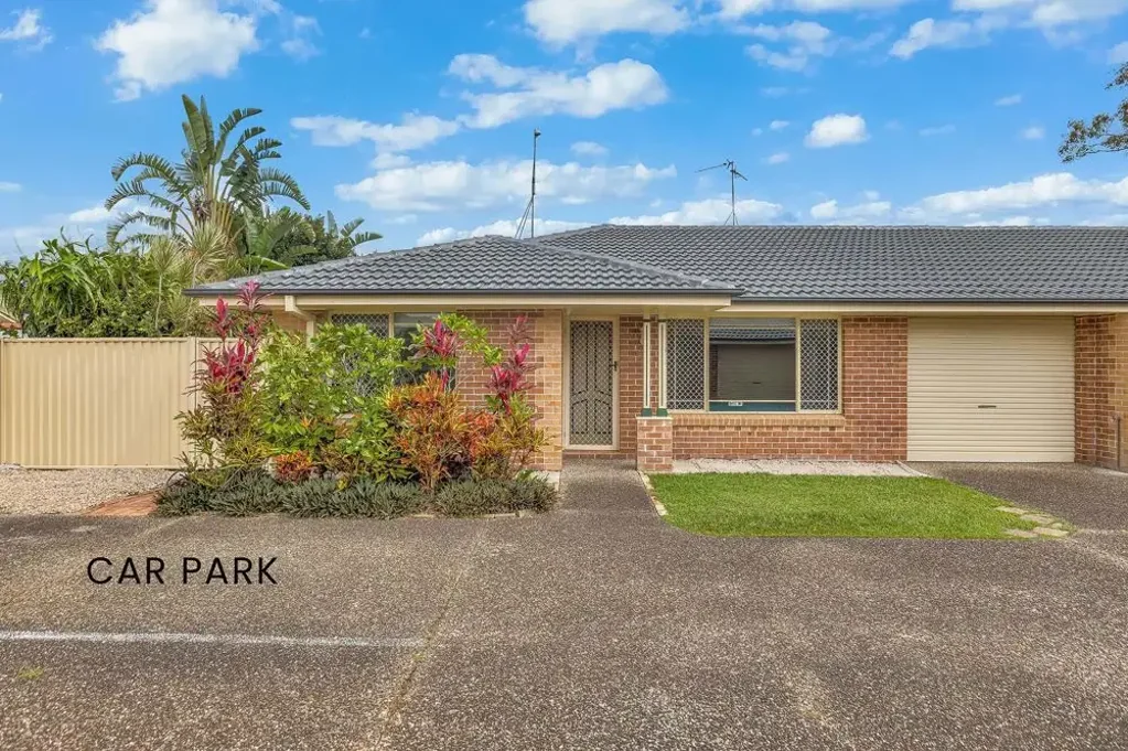 Tweed Heads South 3Zimmer Well Appointed Rear Duplex in Tightly Held Complex