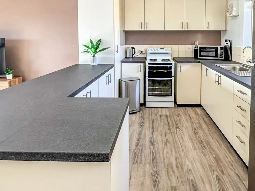 South Hedland 2 Bedroom $950 Per Week | Top-Floor Fully Furnished & Renovated Apartment!