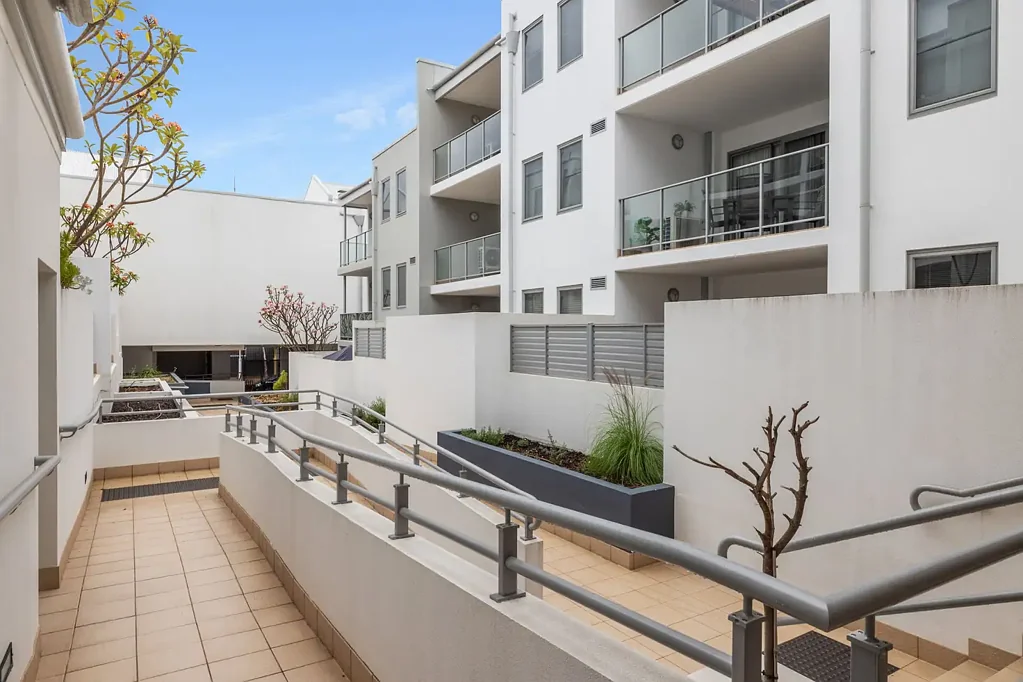 32/154 Newcastle Street, Perth, WA 6000