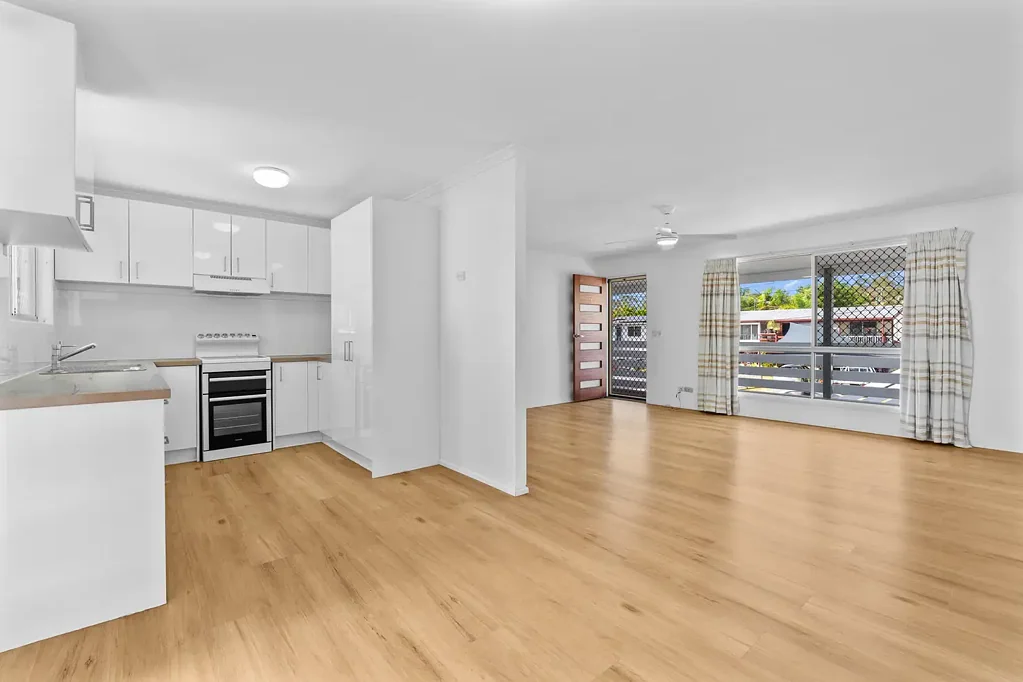 Electricity & Water Included !