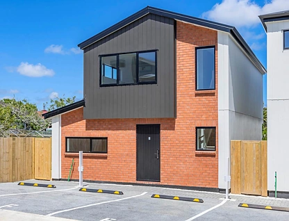 36A Kaikoura Street, Henderson, Waitakere City, 4 Kuwarto, 3 Banyo, Townhouse