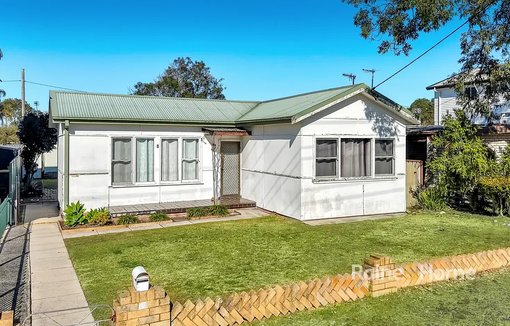 8 Nelson Street, Umina Beach, NSW 2257