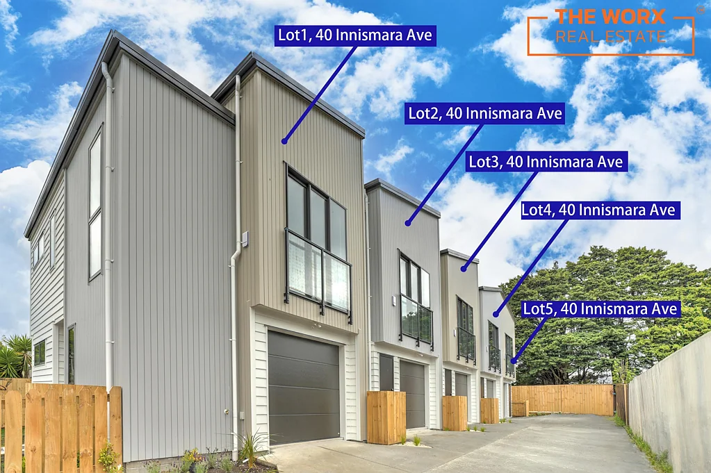 Wattle Downs 3房  Two Stunning Home Available-Corner & Middle Option