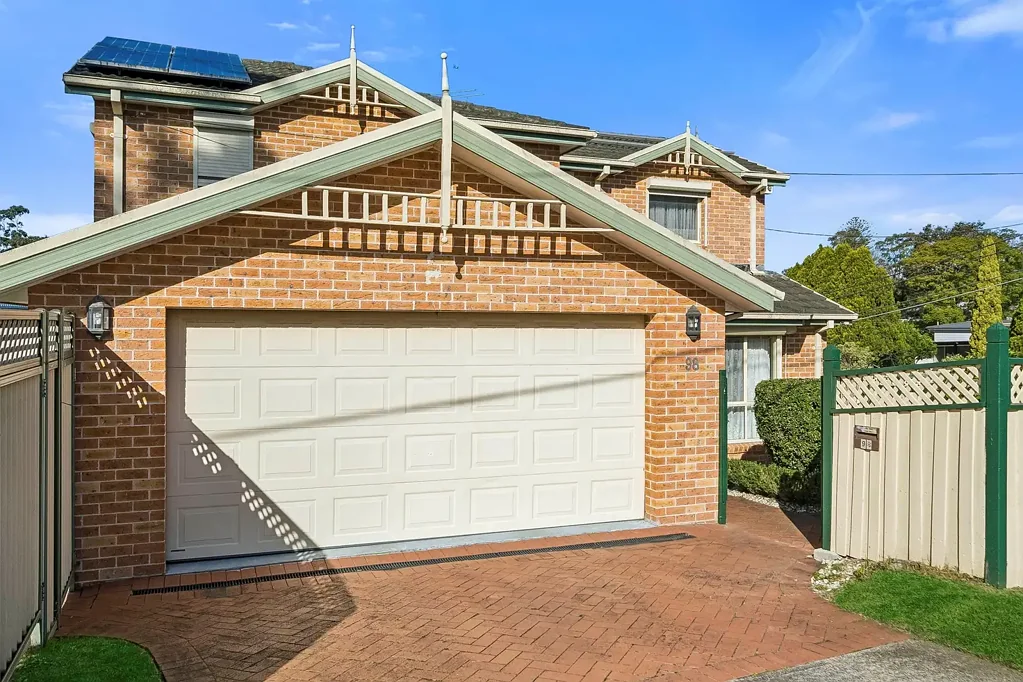 Hornsby Heights 4Habitaciones Spacious Family Living with Low-Maintenance Appeal