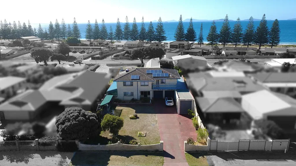 10 Burton Road, Castletown, WA 6450