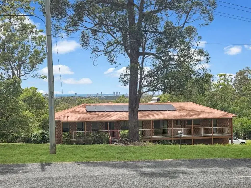 Gaven 4Kwarto Ocean and Surfers Views