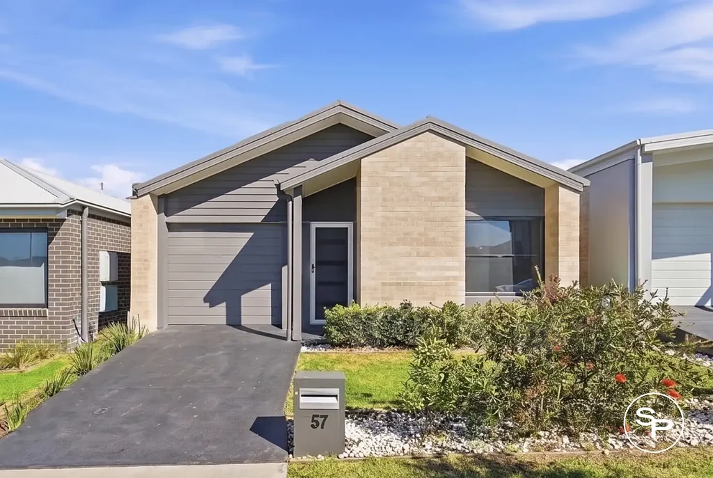 Oran Park 3બેડરૂમ Stylish, Low-Maintenance Living