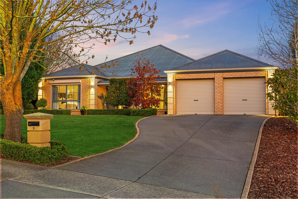 Mount Barker 5房  Timeless Elegance on 1,773m² - A Family Sanctuary of Uncompromising Quality