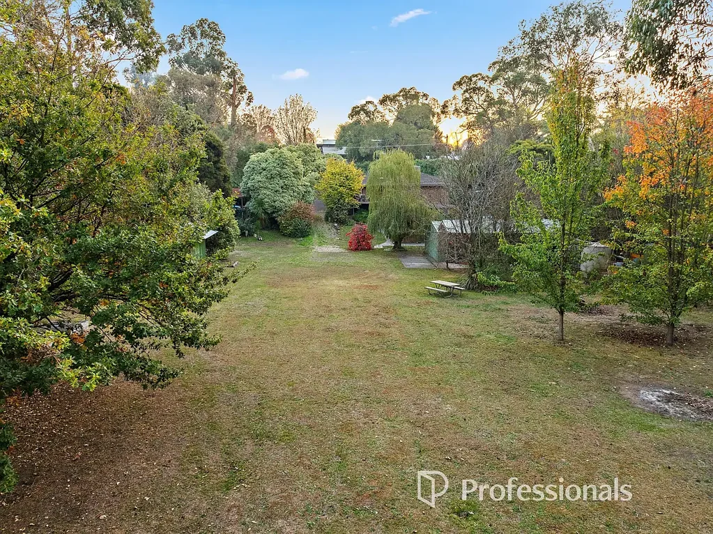 26 Drummond Road, Seville, VIC 3139