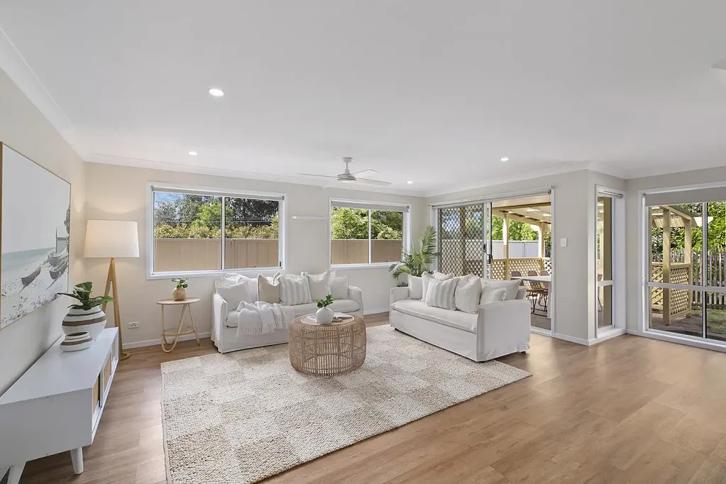 Lisarow 3房  Easy-Care Single-Level Living in a Peaceful Cul-de-Sac
