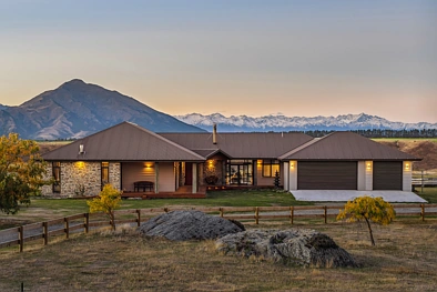 Wanaka 5 Bedroom Designed for Modern Country Living