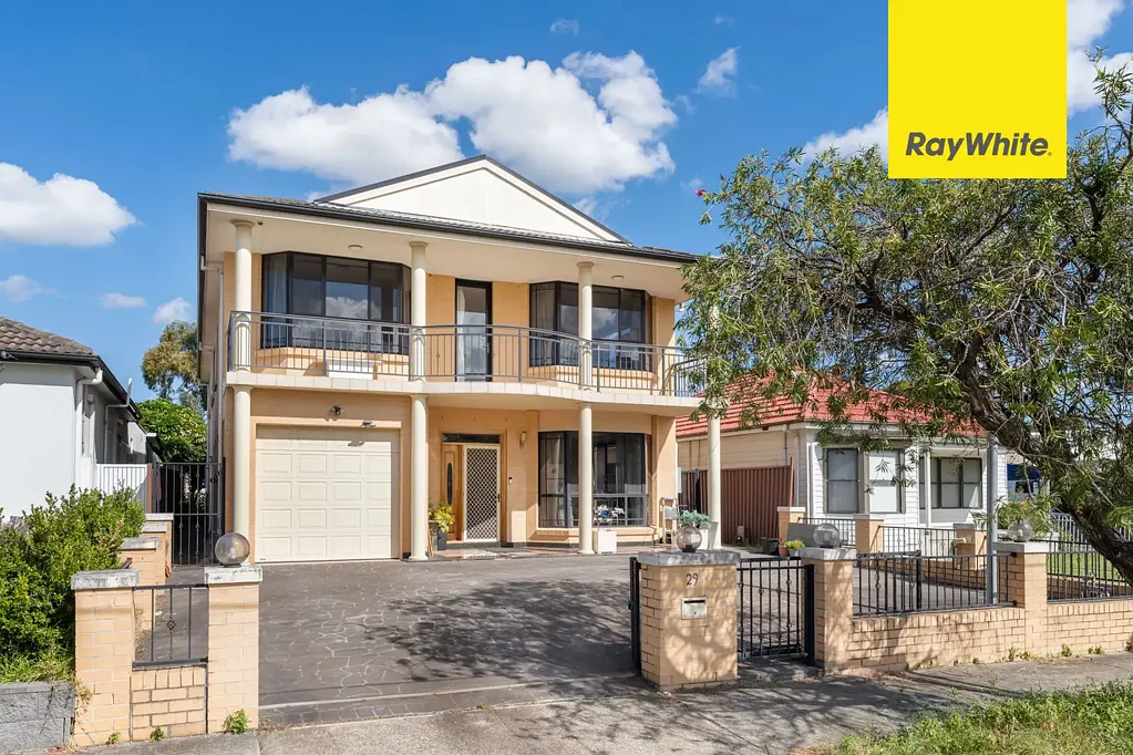 Lidcombe 5 Bedroom EXCEPTIONAL FAMILY LIVING IN SUPERB LOCATION