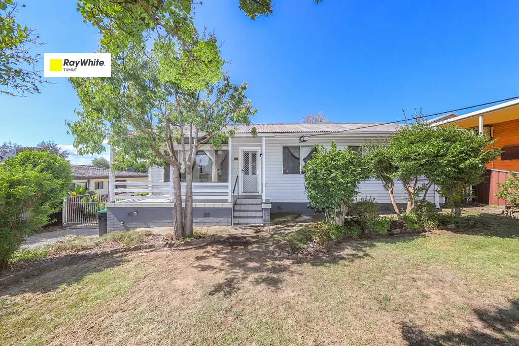 4 Lambie Street, Tumut, NSW 2720