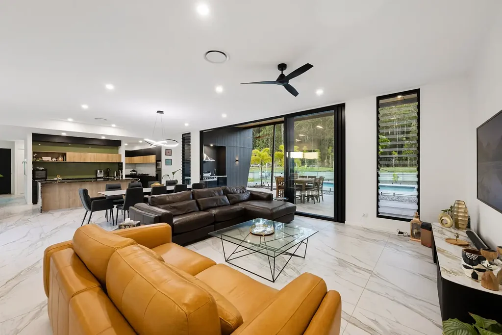 Glenview 5બેડરૂમ Executive Acreage Entertainer, North-Facing