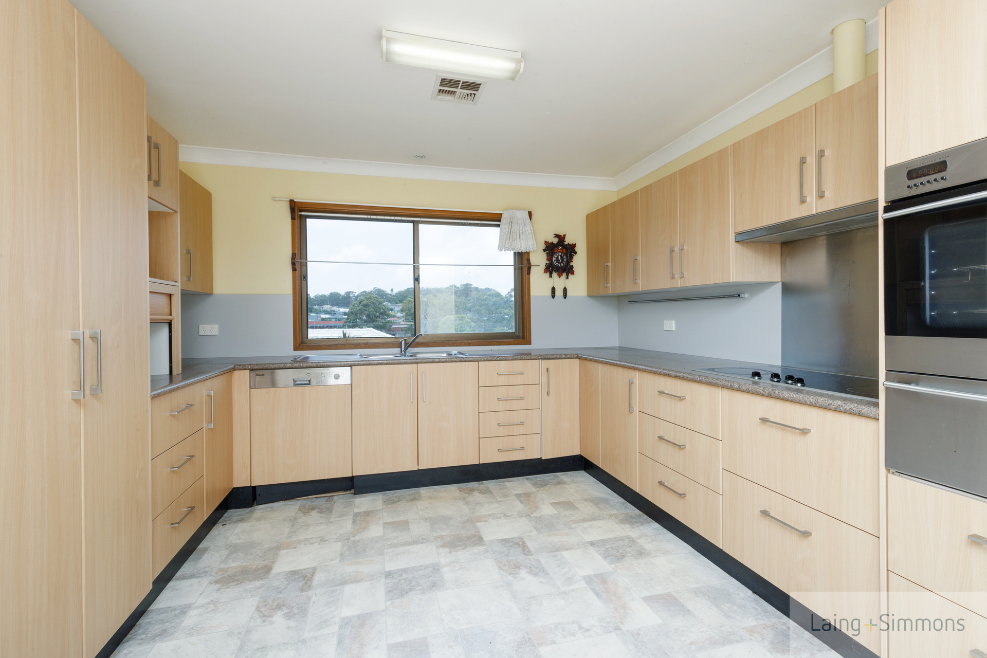 24 COWMEADOW RD, MOUNT HUTTON NSW 2290, 0部屋, 0バスルーム, House