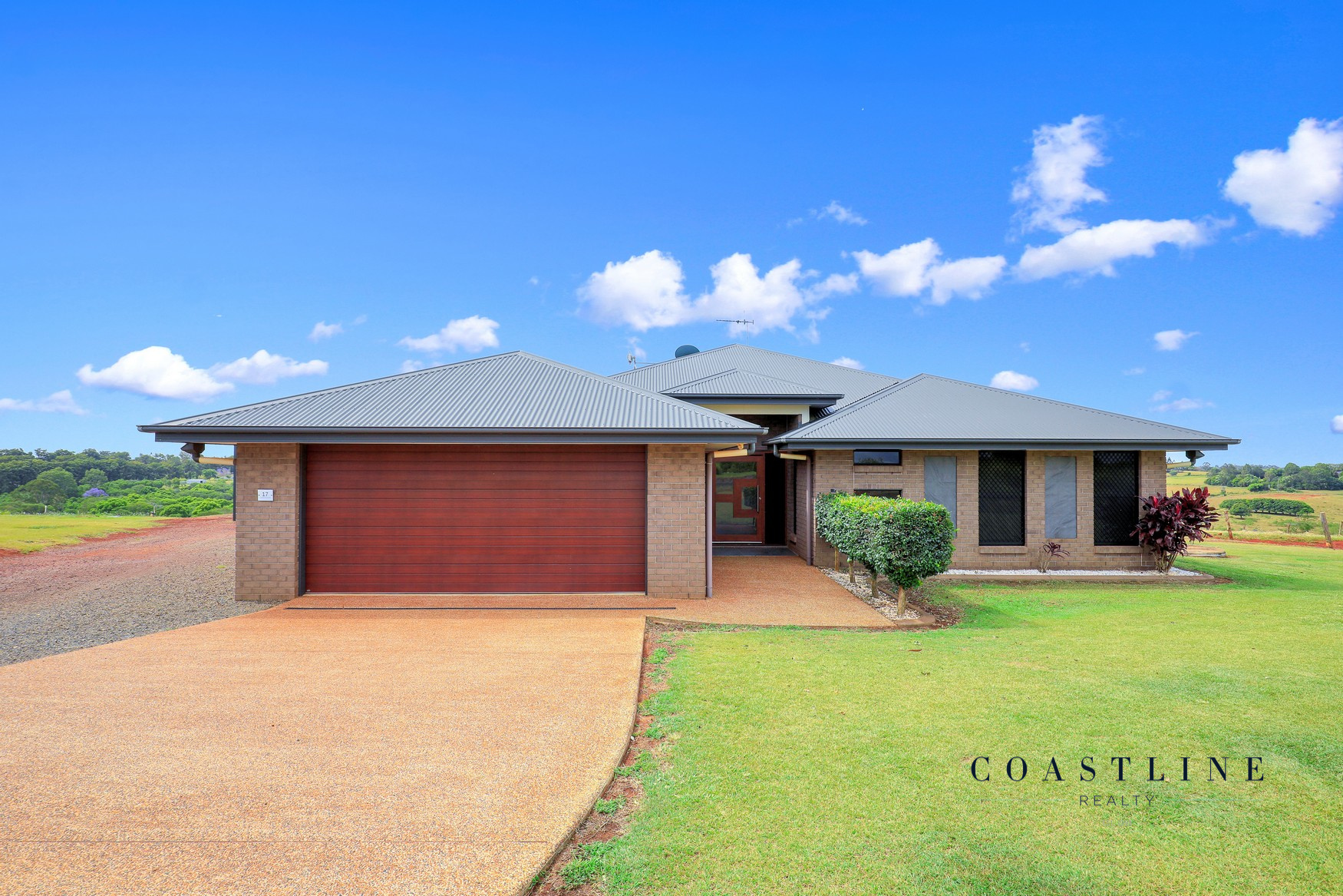 17 OUTLOOK DR, CHILDERS QLD 4660, 0 rūma, 0 rūma horoi, House