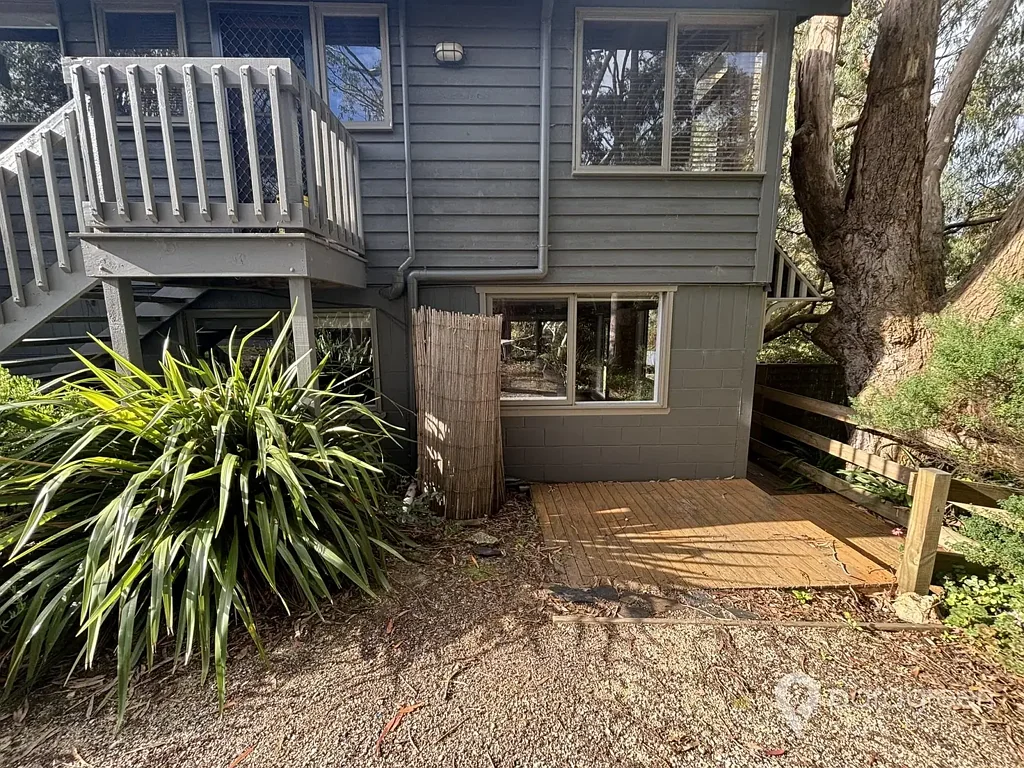 1 BEDROOM UNIT IN FOSTER