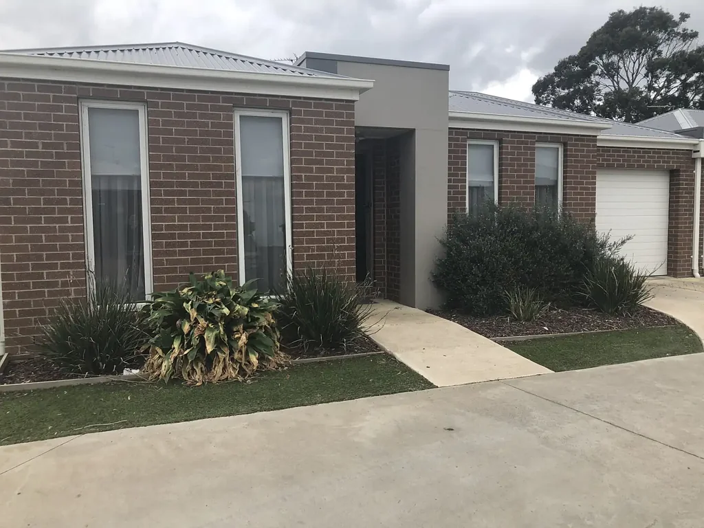 2 Pozieres Place, Sebastopol, VIC 3356