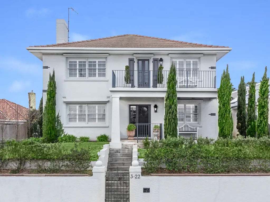 Warrnambool 5બેડરૂમ Timeless Grandeur with Modern Elegance in Central Warrnambool