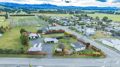 Hawarden 3房  Three Large Sheds/Carports and a House!