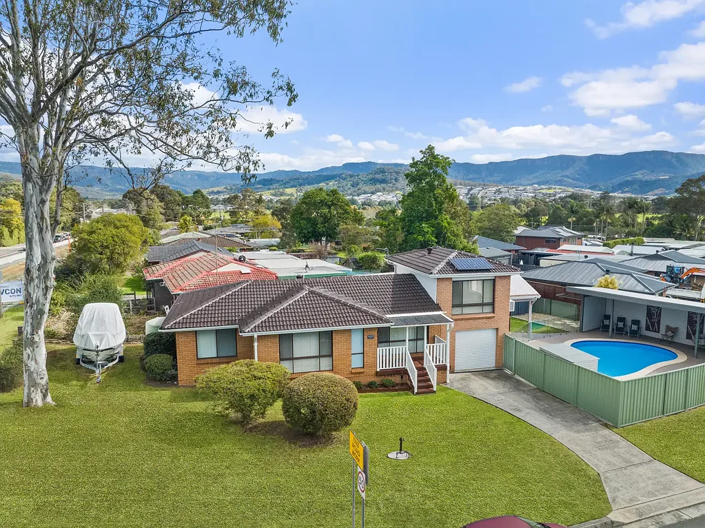 Albion Park 4Kwarto 676sqm Block with Side Access