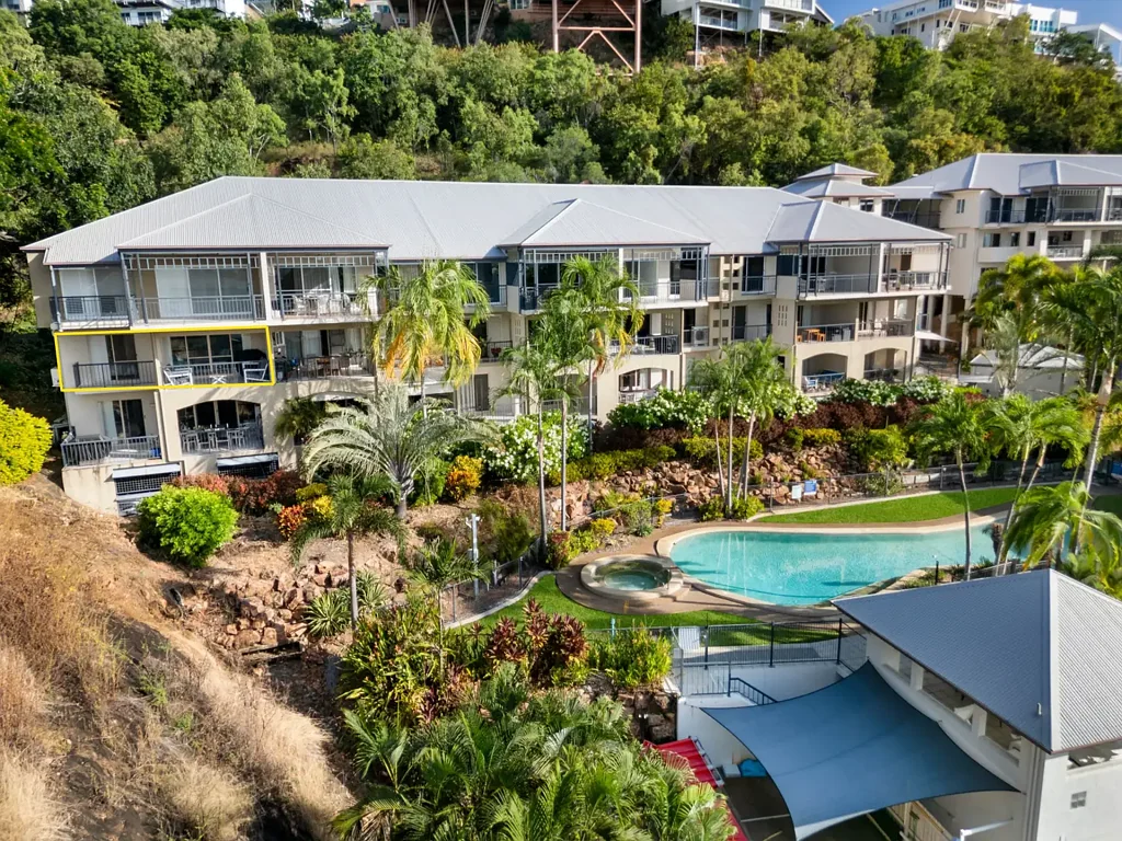 Belgian Gardens 3房  Coastal Comfort with Stunning Ocean & Pool Views