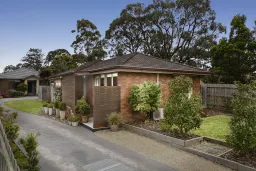 1/8 Natasha Close, Ferntree Gully