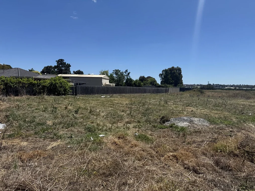 Hampton Park THE BRIEF: PRIME VACANT LAND IN GREAT LOCATION