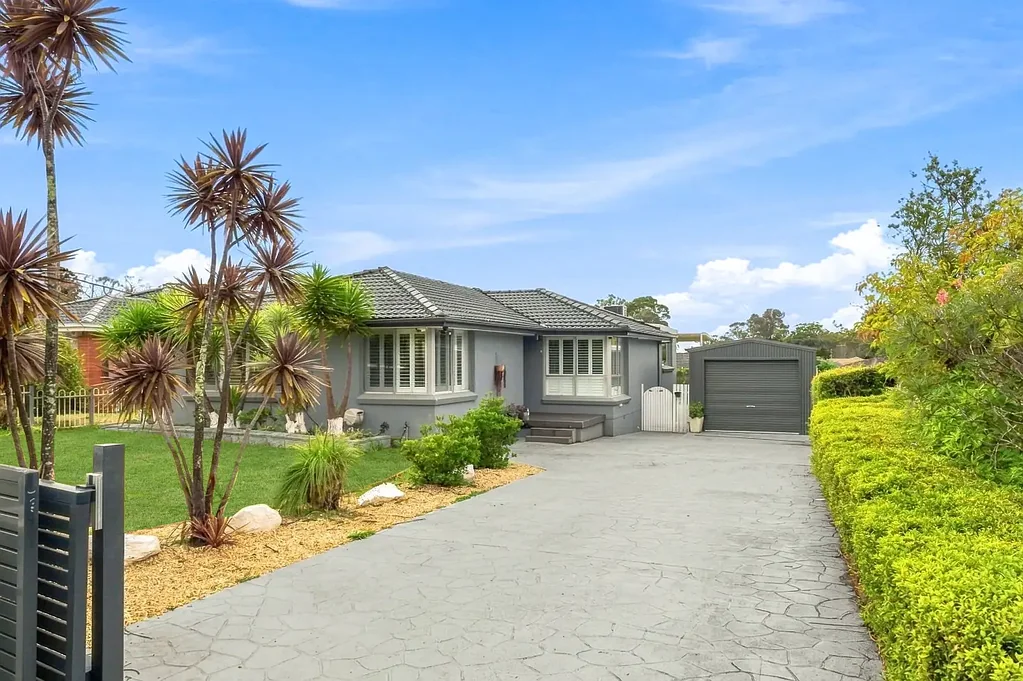 Campbelltown 4Zimmer Family Entertainer with Pool, Space & Lifestyle Appeal