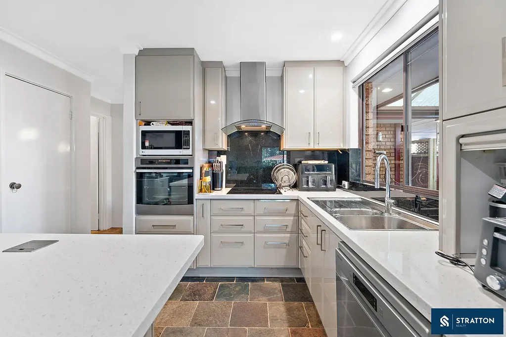 Parkwood 4部屋 Immaculate 4-Bedroom Family Home on a Generous 700sqm Block in Quiet Cul-de-Sac!!