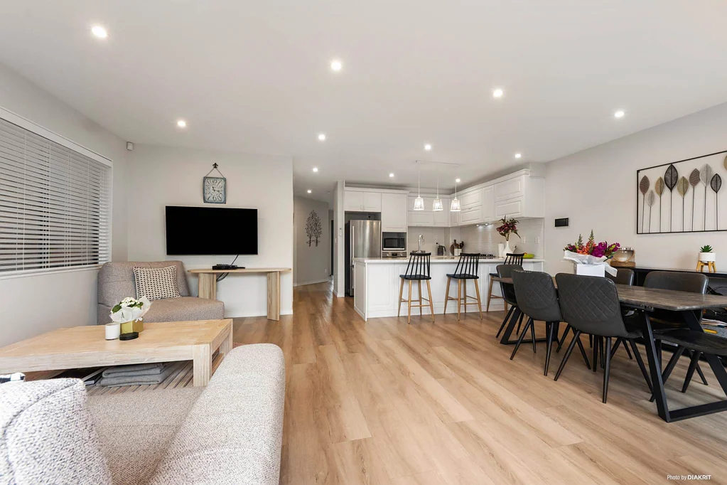 Hobsonville 4房 核心地段家庭住宅！近学校/高速公路，通勤无忧，兼具舒适、便利与时尚！ Ready to sell!!! Motivated vendors