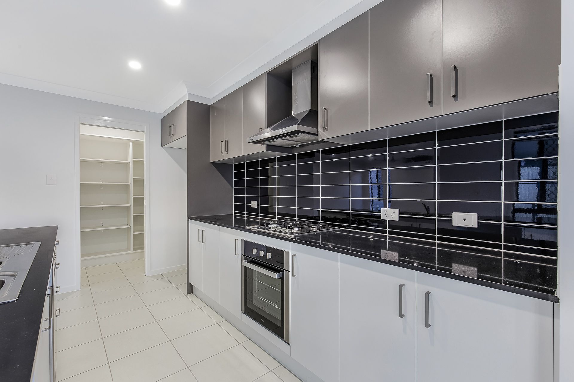 14 WOODLINE DR, SPRING MOUNTAIN QLD 4300, 0部屋, 0バスルーム, House