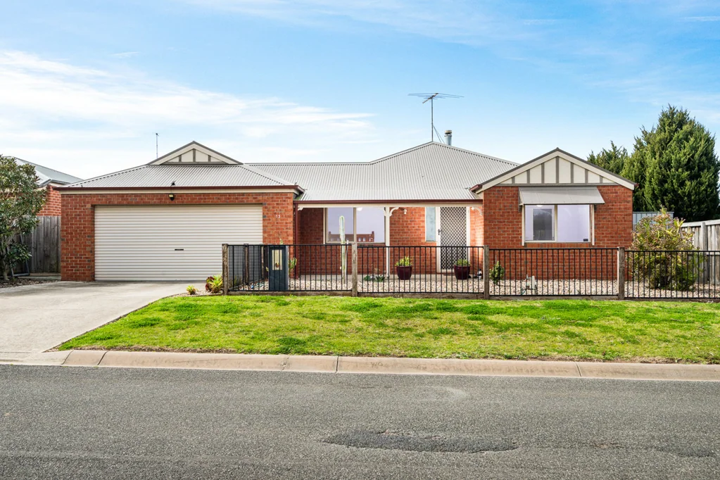 13 Fenwick Fairway, Bannockburn, VIC 3331