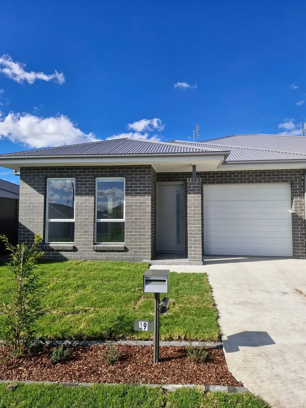 Farley 3침실 Brand New Duplex | SMSF Eligible | Buy One or Buy Both