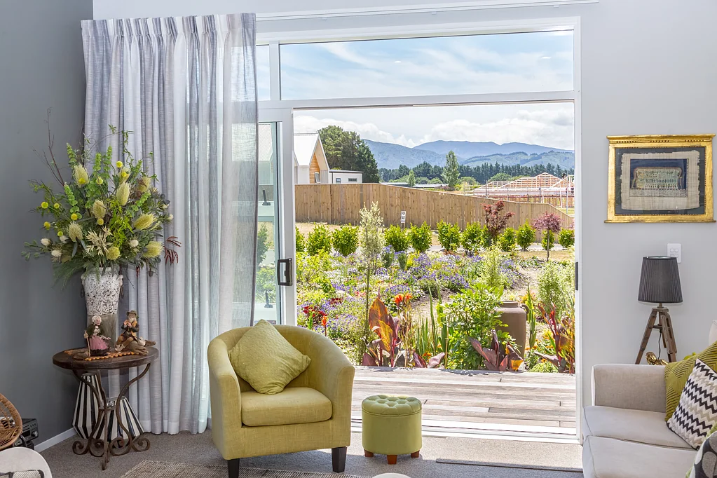 Greytown 3Phòng ngủ Gardens, views, and modern comforts