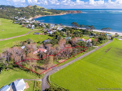 Omapere  COASTAL BLISS AWAITS - PRICE REDUCED